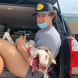 Meet your Posher, Logan